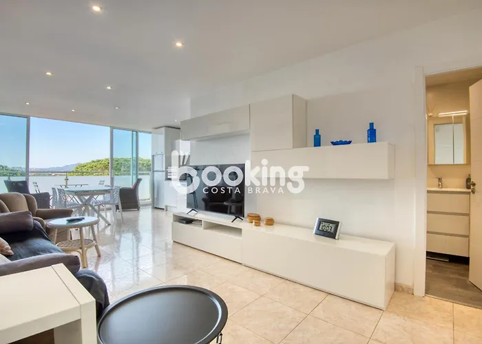 Kaminias Amb Vistes Al Mar Reformat Per 4 Persones Castell-Platja d'Aro