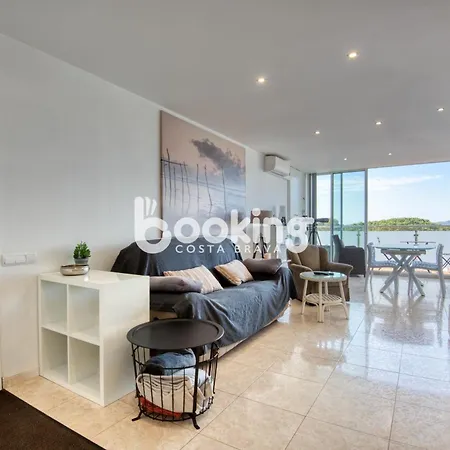 Kaminias Amb Vistes Al Mar Reformat Per 4 Persones Appartement