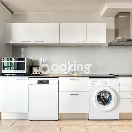 Kaminias Amb Vistes Al Mar Reformat Per 4 Persones